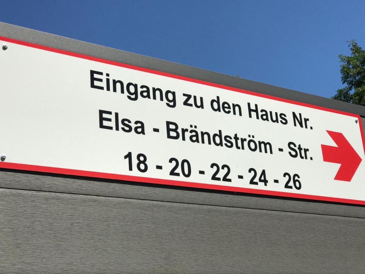 Gaestezimmer Bei Ingrid Tübingen Exterior foto